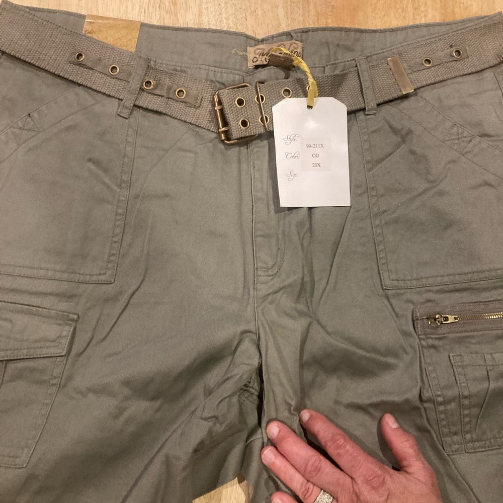 Women’s size 20X New with tags pants